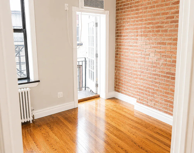 246 Mott Street - Photo Thumbnail 4
