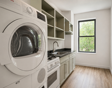 242 East 25th Street - Photo Thumbnail 1