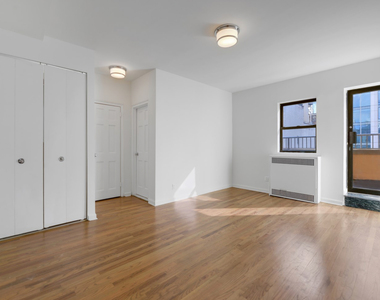 Madison Avenue & e 30th st - Photo Thumbnail 2
