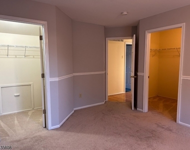 12 Colmart Way - Photo Thumbnail 10