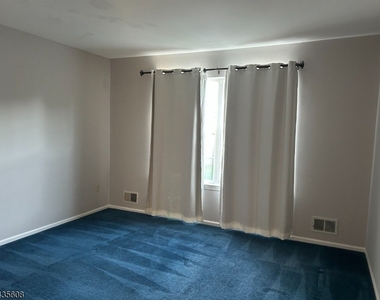 12 Colmart Way - Photo Thumbnail 15