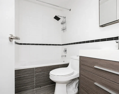 1100 Dekalb Avenue - Photo Thumbnail 9