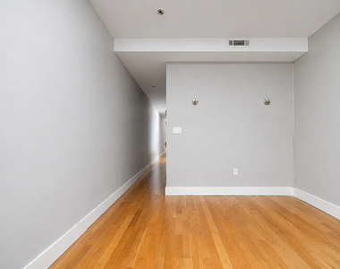 1100 Dekalb Avenue - Photo Thumbnail 7