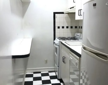 169 West 76th Street - Photo Thumbnail 5