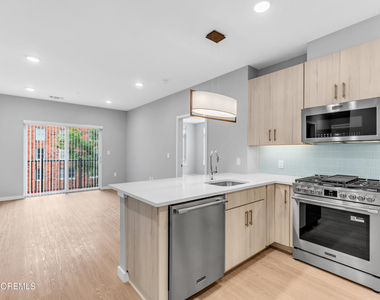 120 Monmouth Street - Photo Thumbnail 20
