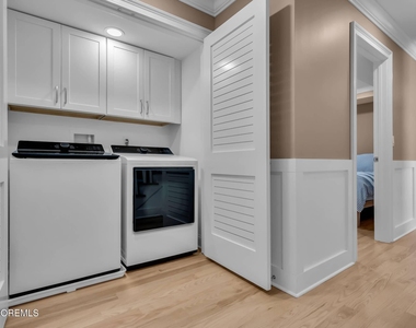 39 20th Avenue - Photo Thumbnail 40