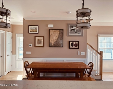 39 20th Avenue - Photo Thumbnail 15
