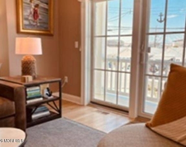 39 20th Avenue - Photo Thumbnail 24
