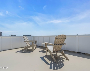 39 20th Avenue - Photo Thumbnail 47