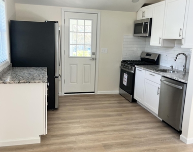 115 Parker Avenue - Photo Thumbnail 5