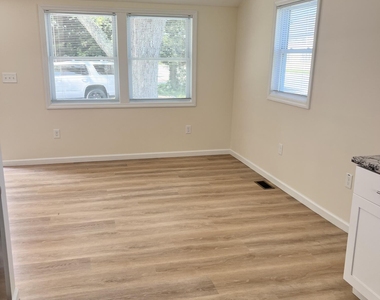 115 Parker Avenue - Photo Thumbnail 7