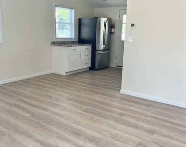 115 Parker Avenue - Photo Thumbnail 4