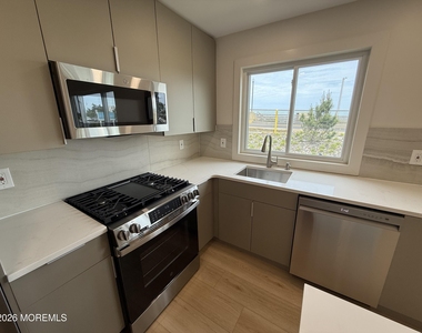 1 Ocean Avenue - Photo Thumbnail 8
