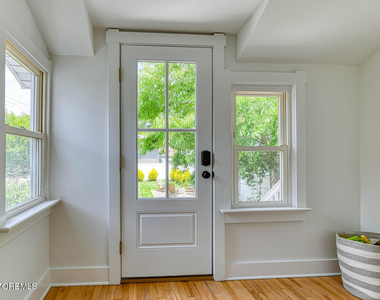 1225 6th Avenue - Photo Thumbnail 22