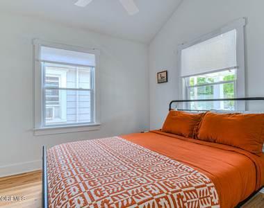 1225 6th Avenue - Photo Thumbnail 15