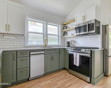 1225 6th Avenue - Photo Thumbnail 11