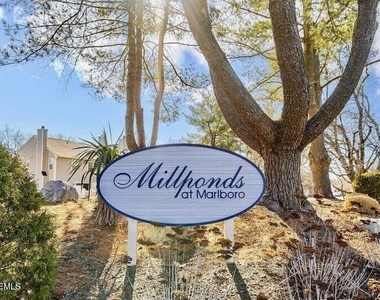 413 Yorkshire Place - Photo Thumbnail 20