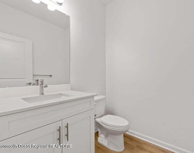 221 Brighton Avenue - Photo Thumbnail 18