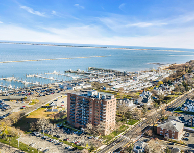 10 Ocean Boulevard - Photo Thumbnail 5