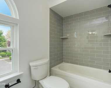 27 Karen Drive - Photo Thumbnail 23