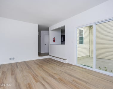 27 Karen Drive - Photo Thumbnail 9