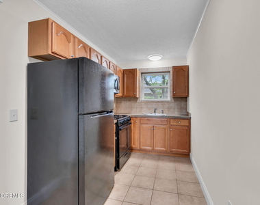 455 Ocean Boulevard - Photo Thumbnail 4