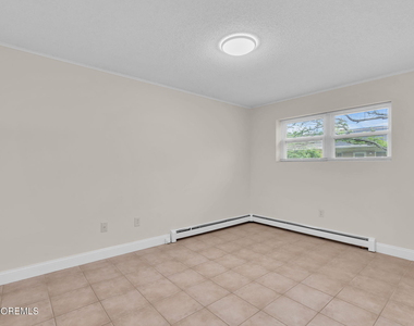 455 Ocean Boulevard - Photo Thumbnail 8