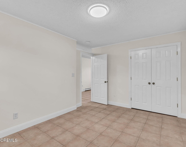 455 Ocean Boulevard - Photo Thumbnail 7