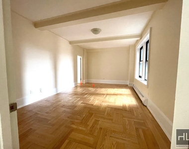 West 79 Street - Photo Thumbnail 1