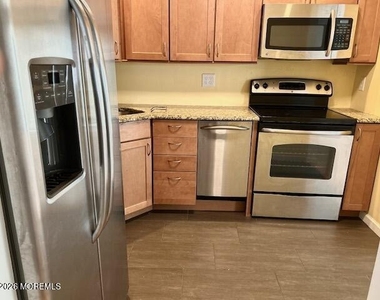 5 Inwood Terrace - Photo Thumbnail 3