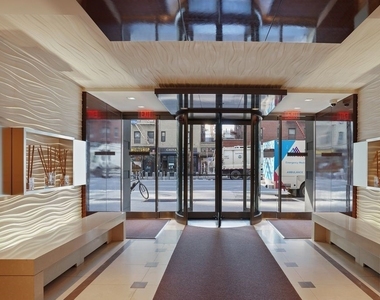 Eighth Avenue - Photo Thumbnail 4