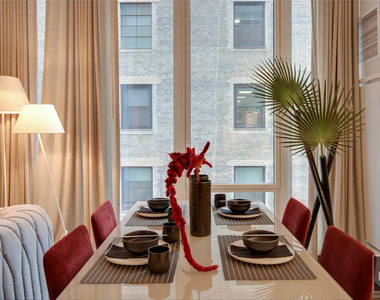 East 44th Street - Photo Thumbnail 11