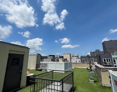 Stanton Street - Photo Thumbnail 2