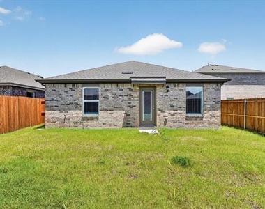 1818 Potomac Lane - Photo Thumbnail 18