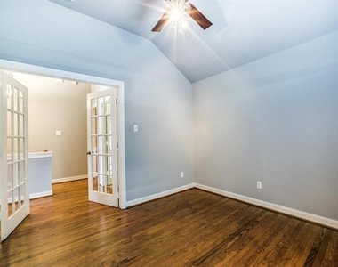 2330 Throckmorton Street - Photo Thumbnail 20