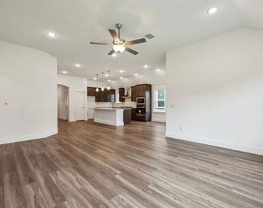 3832 Pennington Avenue - Photo Thumbnail 6