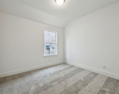 3832 Pennington Avenue - Photo Thumbnail 5