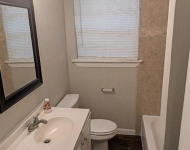 4800 Dunlap Drive - Photo Thumbnail 16