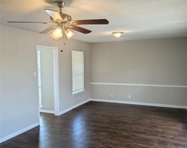 4800 Dunlap Drive - Photo Thumbnail 3