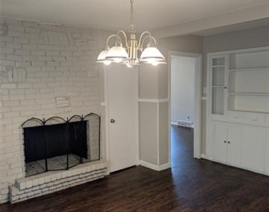 4800 Dunlap Drive - Photo Thumbnail 4