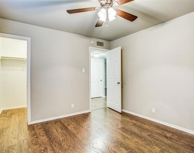 3825 Camelot Street - Photo Thumbnail 11