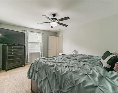1515 Harvest Crossing Drive - Photo Thumbnail 15