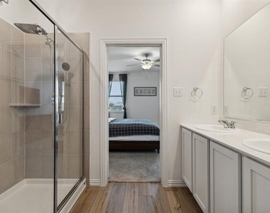 705 Alden Drive - Photo Thumbnail 15