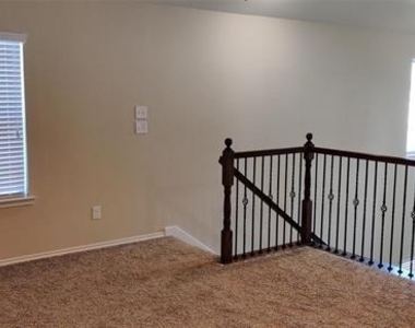 9821 Prairie Dog Lane - Photo Thumbnail 21