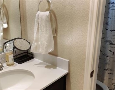 9821 Prairie Dog Lane - Photo Thumbnail 17