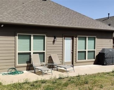 9821 Prairie Dog Lane - Photo Thumbnail 23