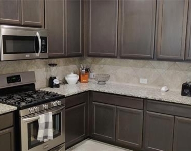 9821 Prairie Dog Lane - Photo Thumbnail 7