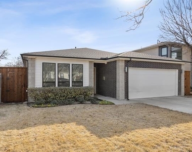 4618 Newmore Avenue - Photo Thumbnail 1