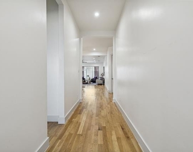 4618 Newmore Avenue - Photo Thumbnail 2