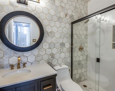 323 Del Cano Drive - Photo Thumbnail 25
